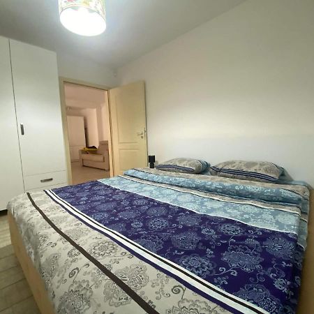 The Best Apartament Central Хунедоара Экстерьер фото